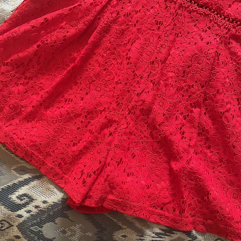 Red Lace V-Neck Romper with Scalloped Trim - Picture 4 of 4